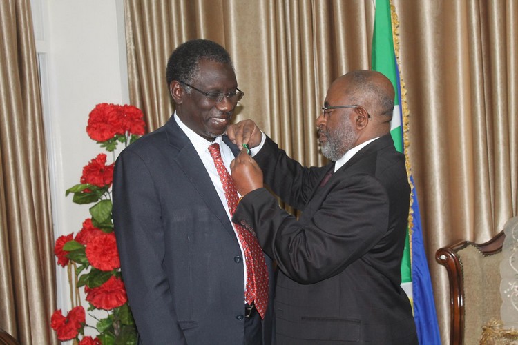 image Fin de mission pour le chef du bureau de liaison de l’UA aux Comores